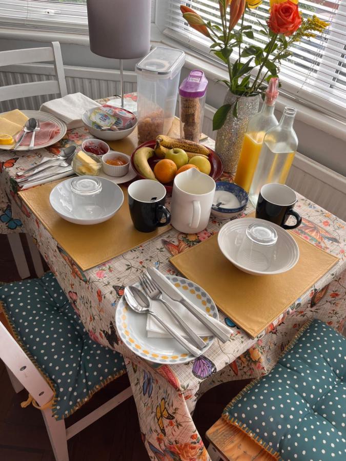 Acomodação com café da manhã  From Cosy *